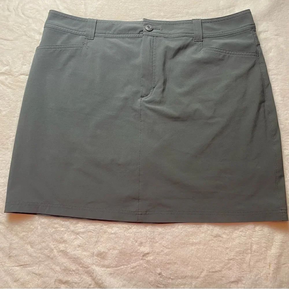 Eddie Bauer Gray Skorts Size 14